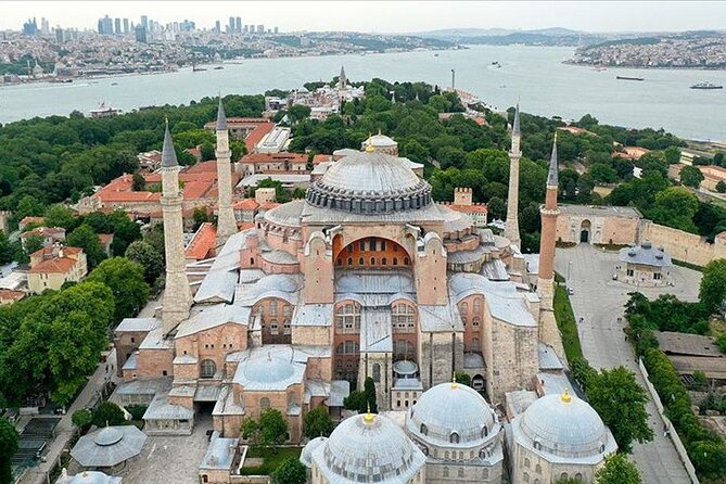 1,2 or 3 DAY: Private Guided Istanbul Tour from CRUISE SHIP or HOTEL - Blue Mosque and Hagia Sophia, two very different landmarks
