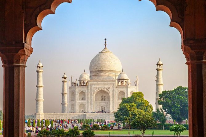 2-Night Private Taj Mahal and Agra Tour from Cruise Port - Agra Fort and the Mughal court