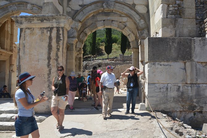 3-Hour Private Ephesus, Terrace Houses, Cruiser Only - Lunch in the countryside and the craft workshops