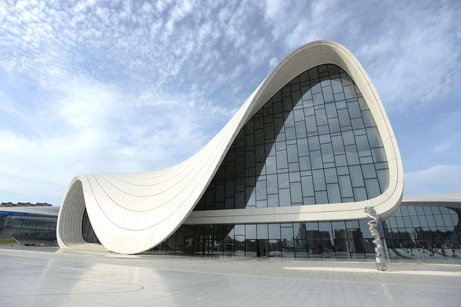 4 Days Tour: Airport Pickup + Old City + Night Tour + Day Trip Baku + Gabala - Why this four-day route works for a first visit