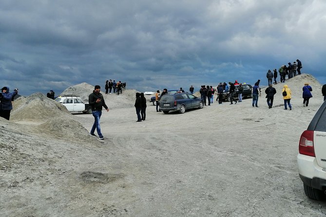 4 Days Tour: Airport Pickup + Old City + Night Tour + Day Trip Baku + Gabala - Transport, group size, and the practical side