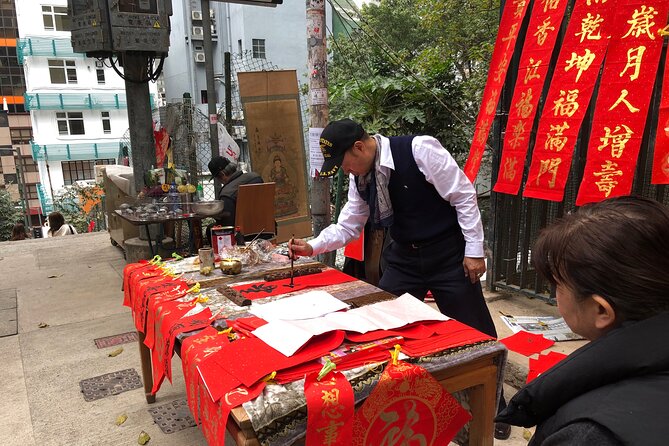 8 Hour Private Excursion Cruise Ship Pick up Tour Driver & Guide - Mongkok markets and Temple Street