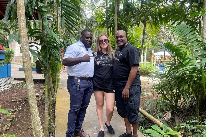 Airport Pickup, Dropoff to any Resort or Airbnb in Montego Bay - A calm landing at Sangster International Airport