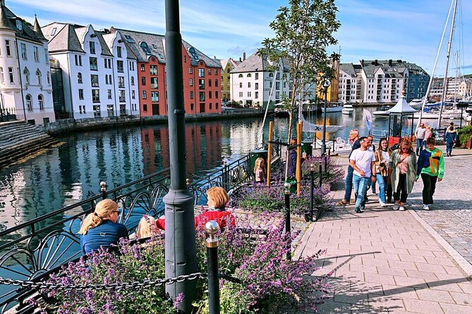Alesund Sightseeing private tour for cruise passengers - What the $520.92 group price really means