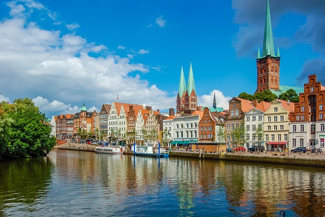 All-in-One: Beautiful Lübeck: Shore Excursion from Kiel Port - Walking conditions and group management