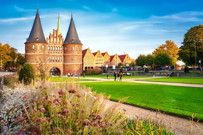All-in-One: Beautiful Lübeck: Shore Excursion from Kiel Port - Entering Lübeck through the Holsten Gate