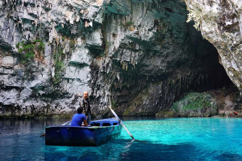 Argostoli: Shore Excursion to Caves with Local Wine Tasting - What the coach ride adds to the day