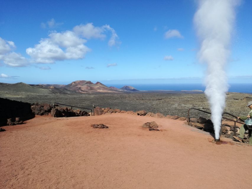 Arrecife: Timanfaya and Green Lagoon for Cruise Passengers - La Geria: wine grown in volcanic ash