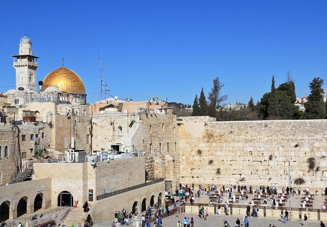 Ashdod Shore Excursion: Private Jerusalem Tour Including Western Wall - Mahane Yehuda Market adds a modern finish
