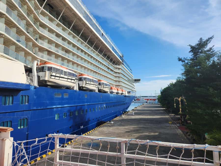 BALI SHORE EXCURSIONS: EXPLORING THE EXOTIC OF BALI - Finding Your Driver Outside the Cruise Terminal