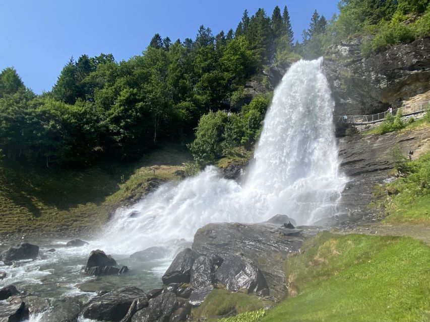 Bergen: Waterfalls of Hardangerfjord Shore Excursion - Steinsdalsfossen and the trail behind the water
