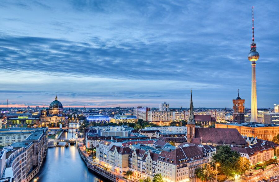 Best Berlin Shore Excursion from Warnemunde or Rostock Port - Gendarmenmarkt, Bebelplatz, and Unter den Linden