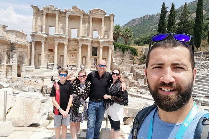 Best of Ephesus Tour For Cruisers From Kusadasi Port - Meeting your guide at Kusadasi Port