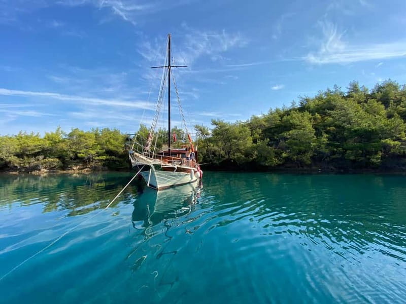 Bodrum: Turkish Maledives Boat Trip with Cruise Port Pickup - The first 45-minute swim in the Aegean