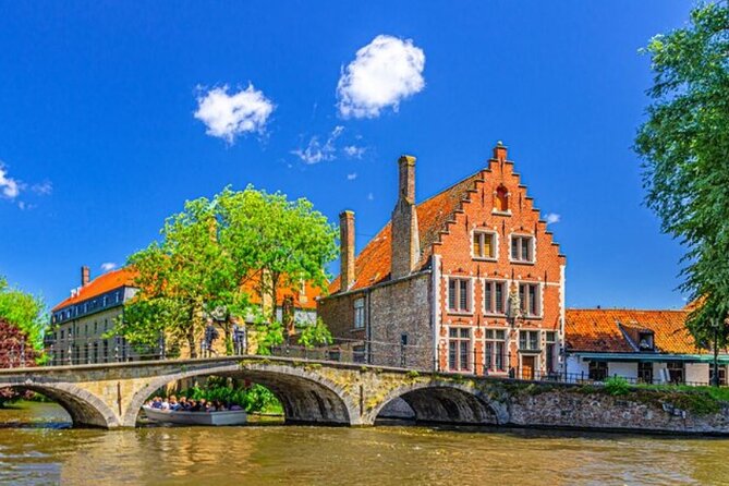 Bruges Tour from Cruise Port and Venice of the North Canal Cruise - The canal cruise explains the Venice of the North