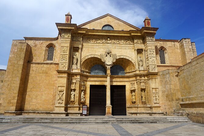Cadiz Private Shore Excursion: The White Washed Villages & Trafalgar Cape - Cape Trafalgar and a short Atlantic pause