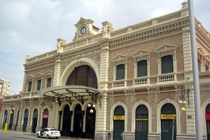 Cartagena Highlights Shore Excursion Private Walking Tour - Meeting your guide at Yacht Port Cartagena