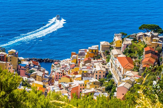 Cinqueterre and Pisa Shore Excursion from Livorno - Manarola gives you time to wander