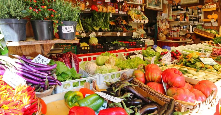 Civitavecchia Market, Cooking Class & Meal at a Local's Home - Cooking three regional recipes at home