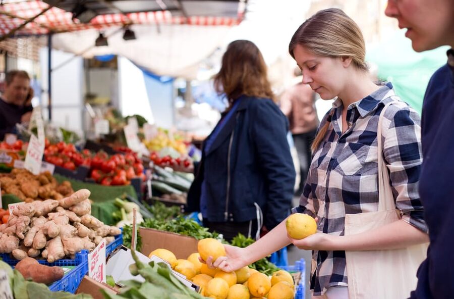 Civitavecchia Market, Cooking Class & Meal at a Local's Home - The family element is the real difference