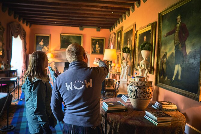 Classic Highland Shore Tour from Invergordon - Cawdor Castle: polished rooms and old stories
