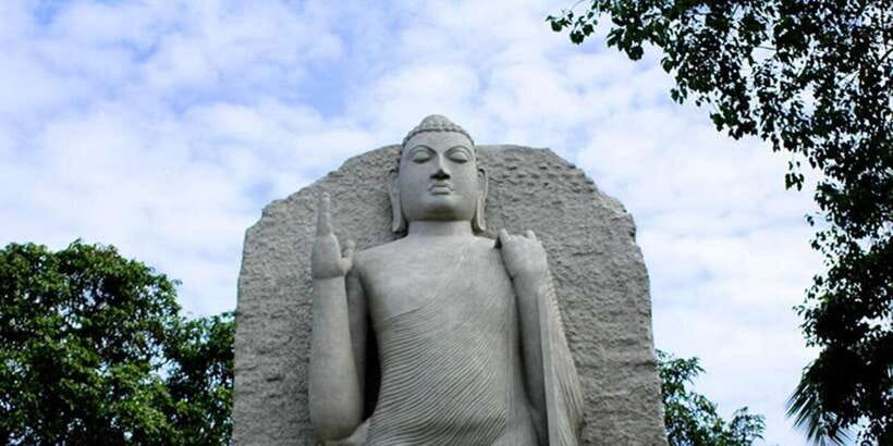 Colombo Port Shore Excursions Colombo City & Kalaniya Temple - Colombo’s religious mix appears block by block