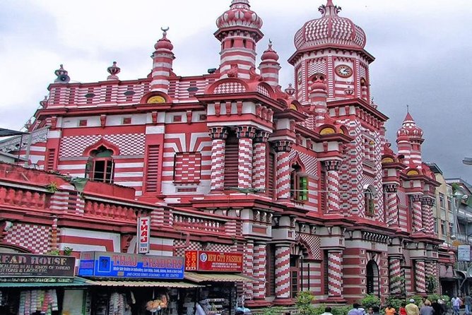 Colombo Port Shore Excursions Panoramic Colombo City By Tuk Tuk. - A Hindu temple and Colombo’s religious mix