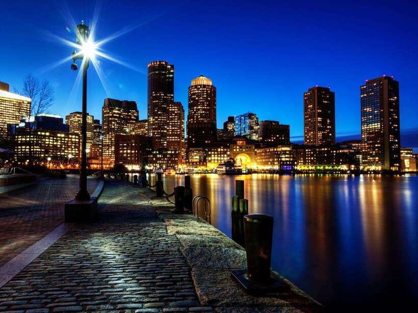 Colombo Shore Excursion, History Legacy and hidden gems - Nelum Pokuna Theatre and the city’s modern design