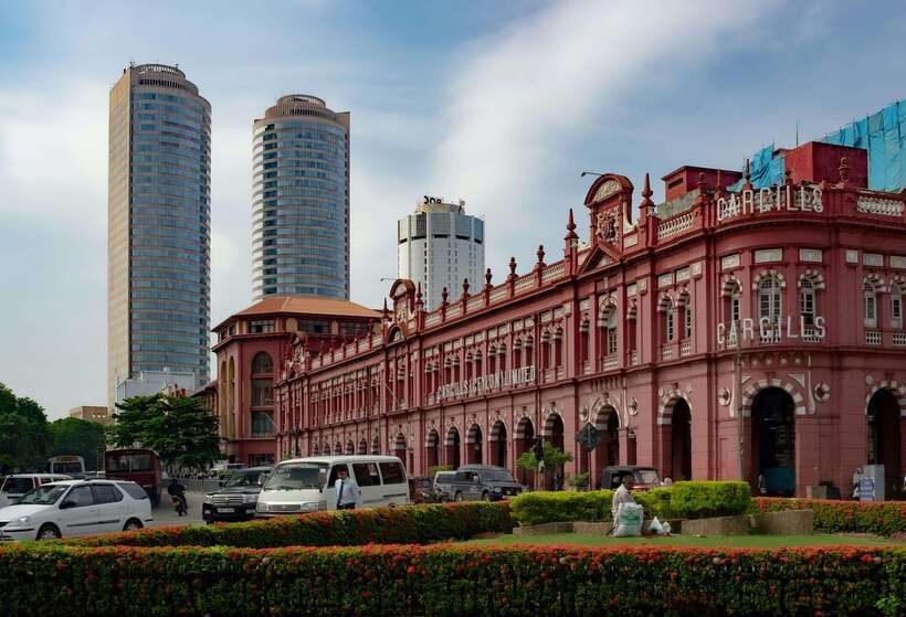 Colombo Shore Excursion, History Legacy and hidden gems - Starting at Colombo Fort’s old lighthouse