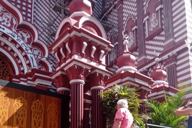Colombo Shore Excursion to Panoramic Colombo with Kelaniya Temple - A fast, varied introduction to Colombo