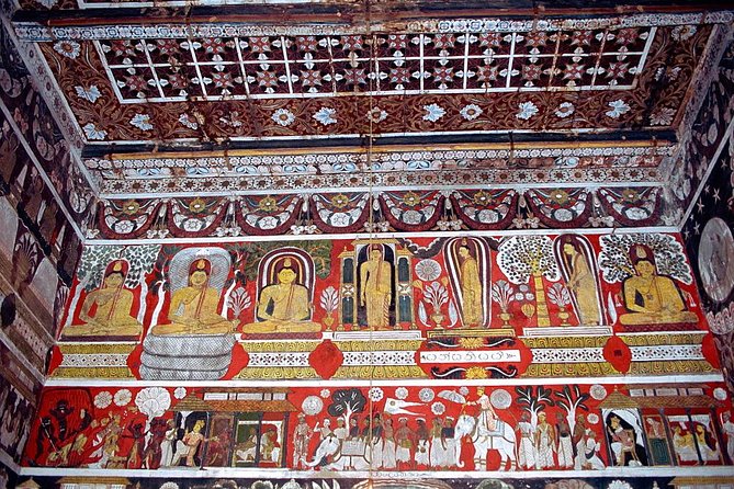 Colombo Shore Excursion to Panoramic Colombo with Kelaniya Temple - Hindu devotion at Arulmigu Sivasubramaniya Swami Kovil