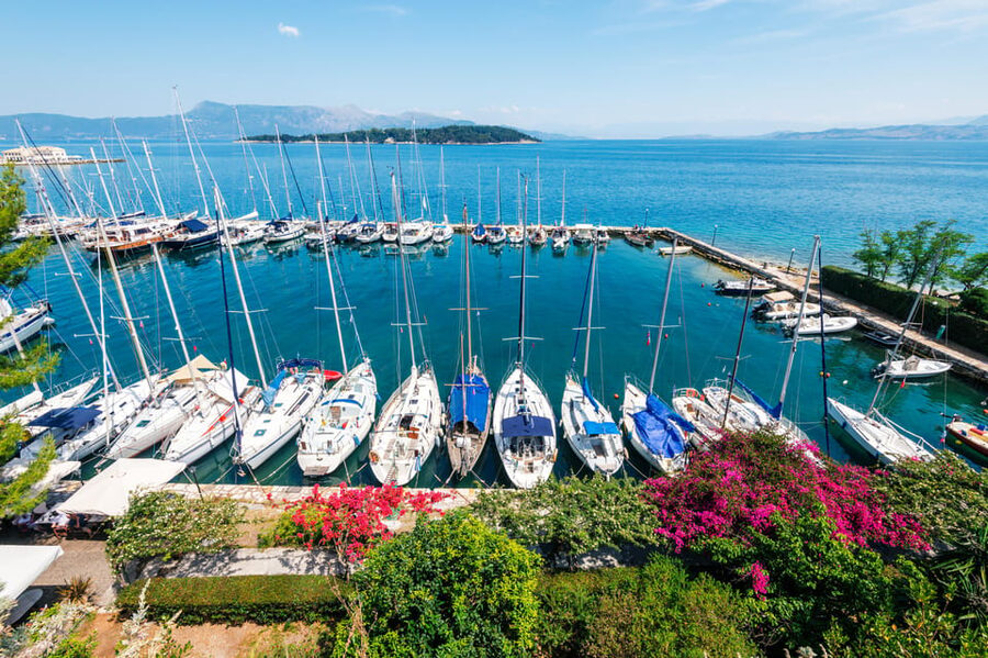 Corfu cruise port : Private customized tour with limo van - Why a private Corfu tour works well from a cruise ship