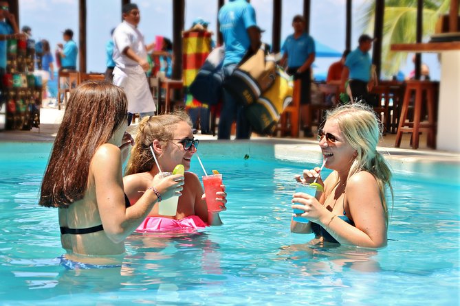 Cozumel Shore Excursion: Playa Uvas Private Beach Pass - Lunch and the four-hour open bar