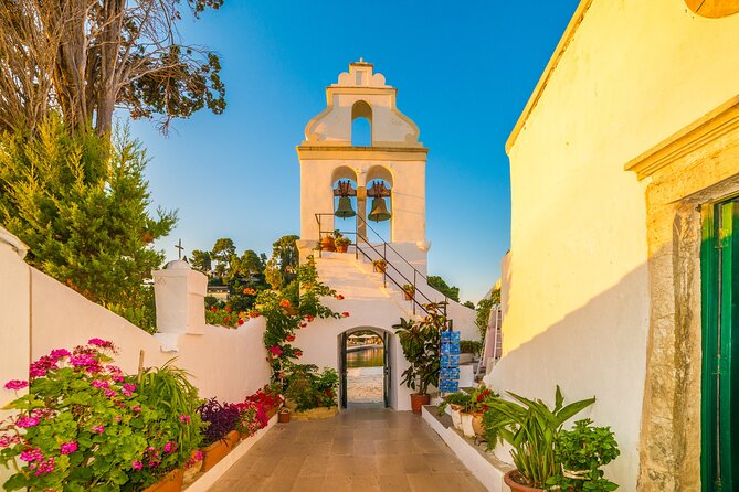Cruise-Friendly Corfu: Half Day Tour for First Time Visitors - The Liston and Spianada in just 20 minutes