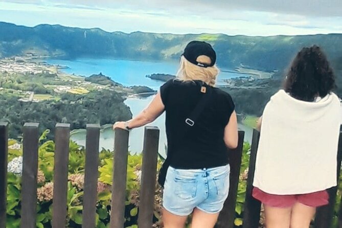 Cruise Travellers : Furnas Volcano & Terra Nostra Thermal Pool - Guides, vehicles, and the human side of the trip