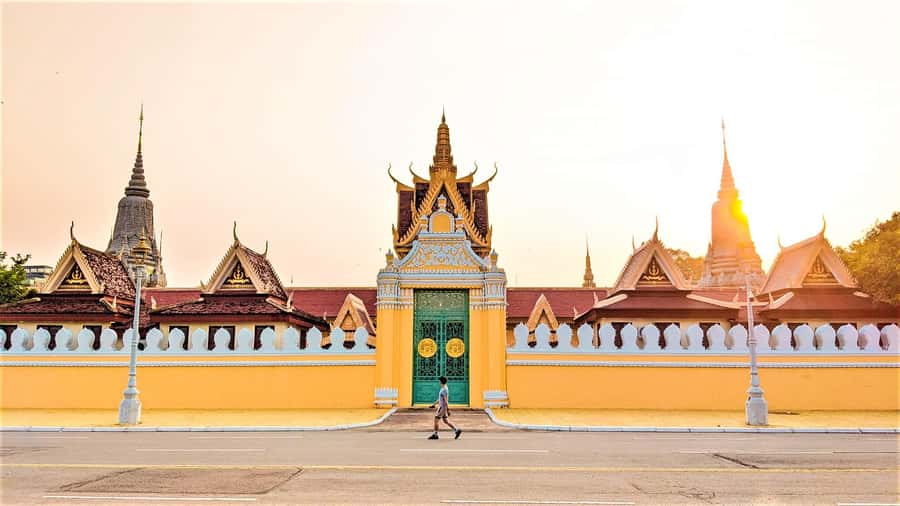 Day trip from Sihanoukville to Phnom Penh for Cruise Ship - The highway ride to Phnom Penh