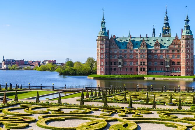 Deluxe Copenhagen Shore Excursion from Cruise Ship Port - The Little Mermaid photo stop