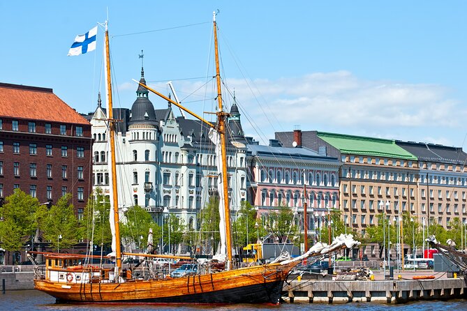 Deluxe Helsinki Shore Excursion from Cruise Ship Port - Havis Amanda and your 45 minutes of free time