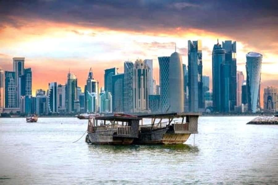 Doha City Tour: For Cruise Ships Passengers - West Bay and the Doha Corniche: towers beside the Gulf