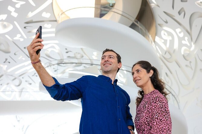 Dubai Stopover & Layover Tours with 24/7 Airport pickup Service - Burj Khalifa and Downtown: Dubai’s modern face