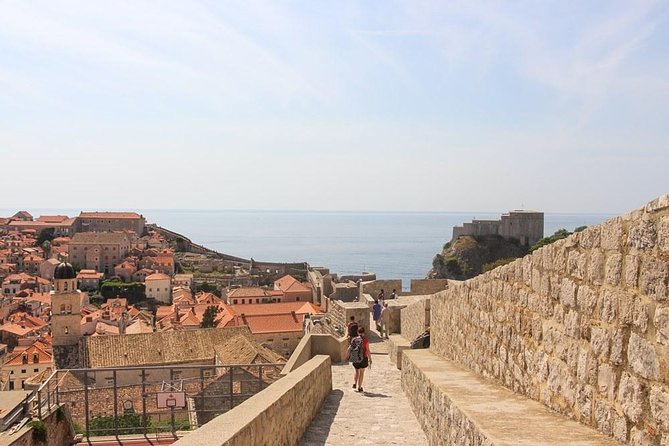 Dubrovnik Shore Excursion: Game of Thrones Tour (City Walls ticket included) - Stradun and the final walk through the city