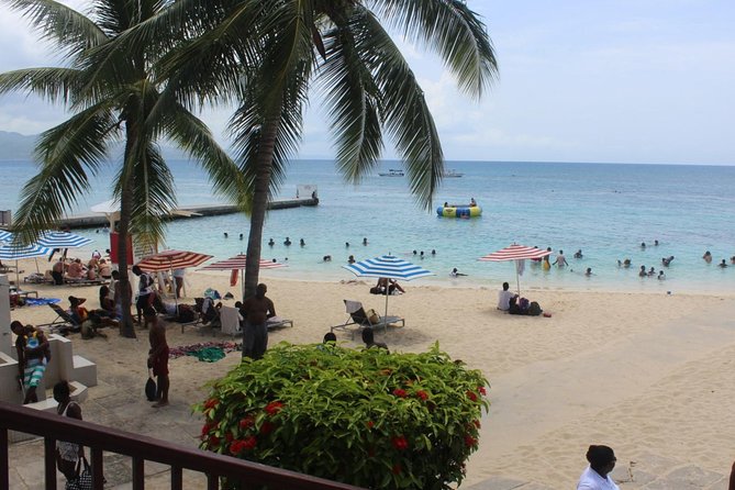 Falmouth Shore Excursion: Doctor's Cave Beach Private Tour - The road to Montego Bay