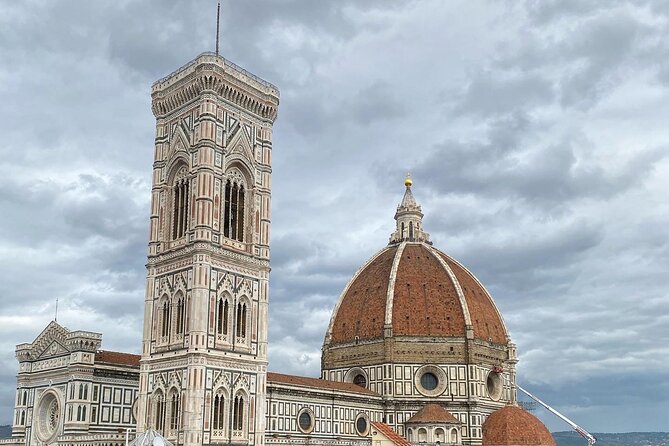 Florence & Pisa Tour by van from Lucca or Livorno port - A practical way to see Tuscany from the port