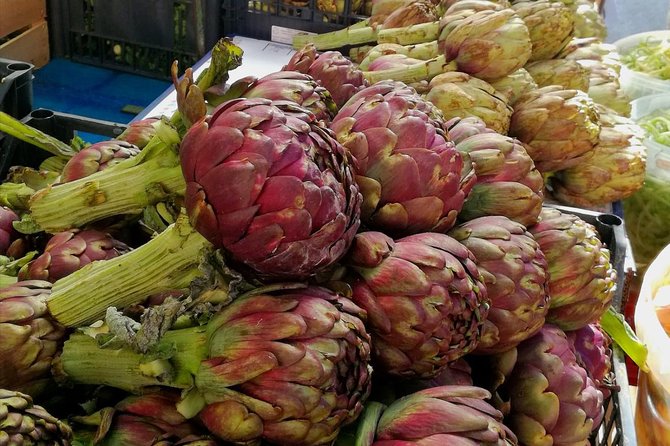 Food Tasty and History Tour in Civitavecchia - The guides shape the experience