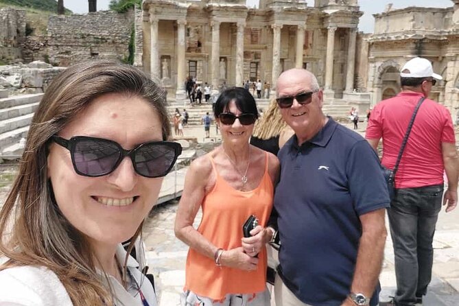 FOR CRUISERS : Ephesus Tour with Lunch - Meeting your guide at Kuşadası Port