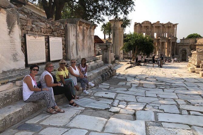 FOR CRUISERS:Kusadasi Port Private Wine Tasting and Ephesus Tour - Walking through Ephesus in two hours