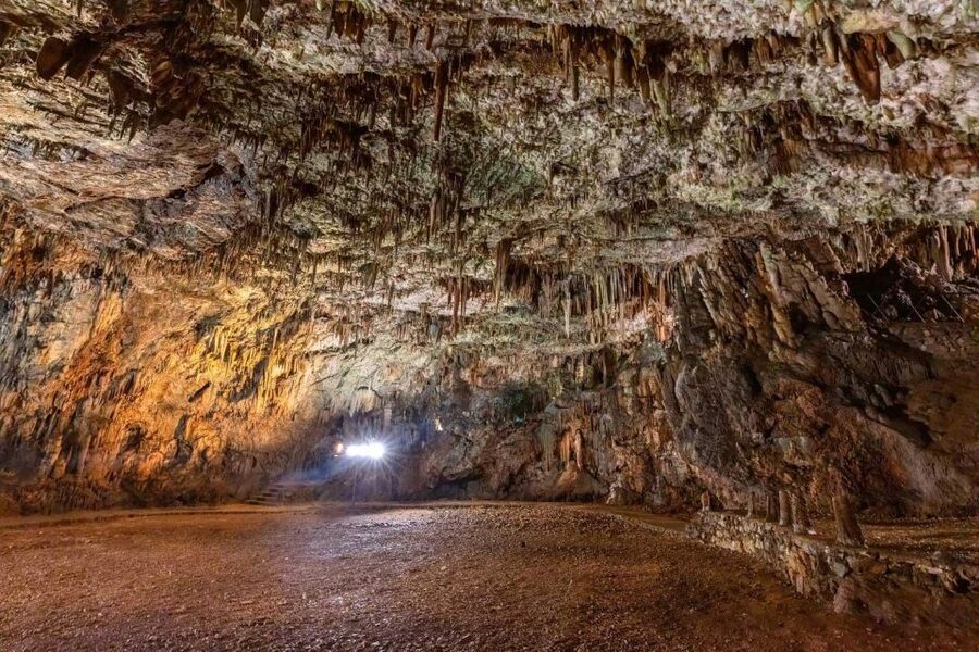 From Argostoli: Melissani & Drogarati Cave Shore Excursion - Myrtos Beach in 20 minutes