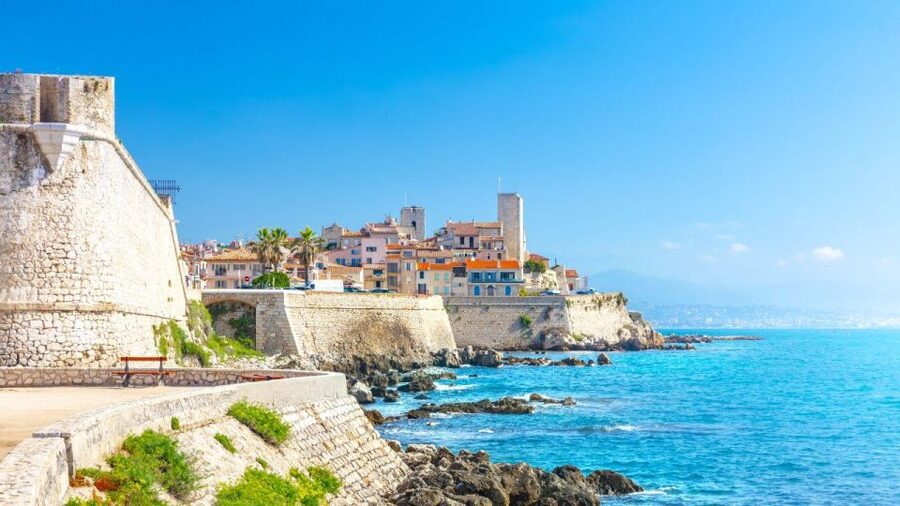 From Cannes:Shore excursion to Grasse,Antibes,St PauldeVence - Why This Seven-Hour Route Works