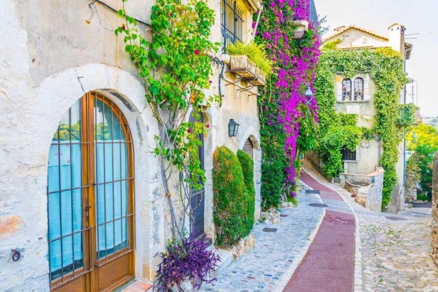 From Cannes:Shore excursion to Grasse,Antibes,St PauldeVence - Price, Group Size, and Real Value