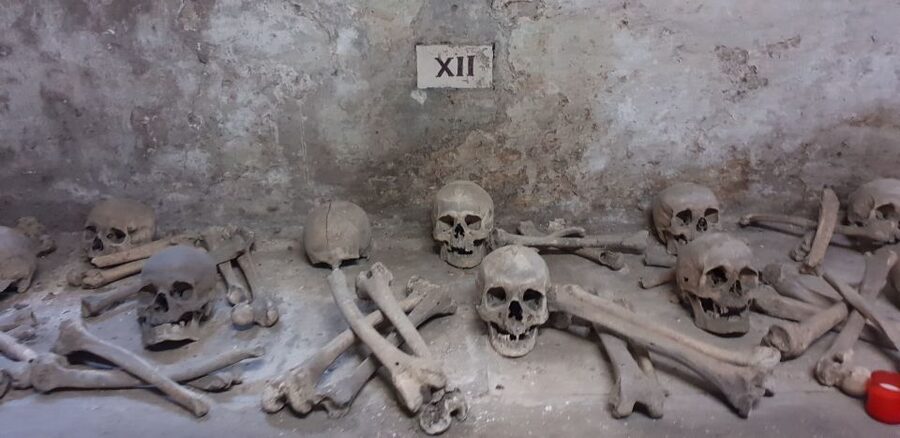 From Civitavecchia: Guided Tour of the Catacombs of St. Seba - What the underground setting feels like